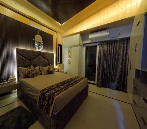 Luxury Valley Facing Room